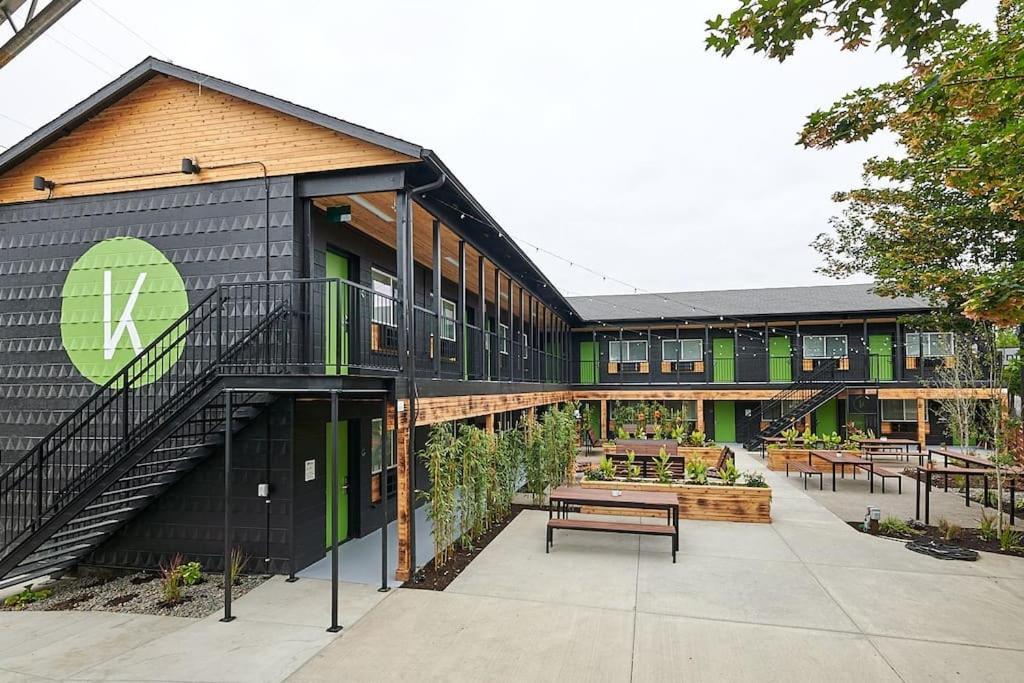 Kenton Hotel Portland Bagian luar foto