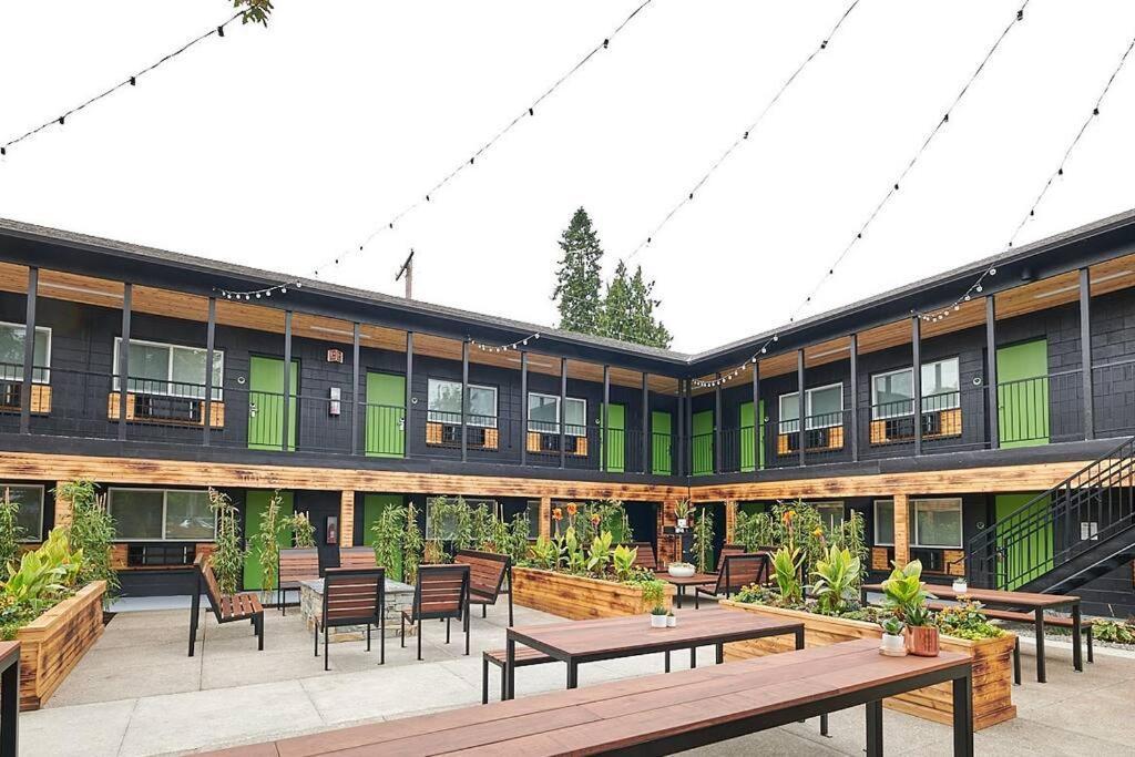 Kenton Hotel Portland Bagian luar foto